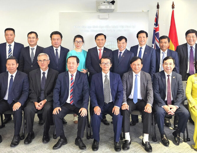High-Level Vietnamese Leadership Delegation Completes Executive Training on AI Strategy, Big Data, and Governance in Australia